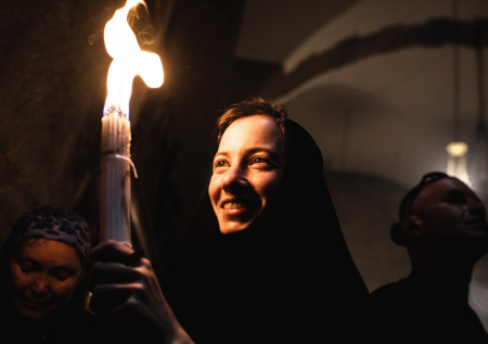 Что известно о схождении Благодатного огня в условиях военных ограничений?