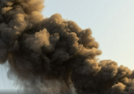 В Донецке прогремело не менее пяти взрывов