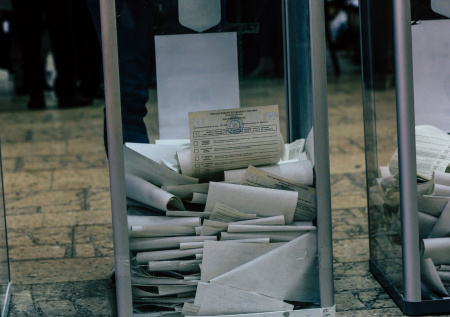 ЦИК Украины призвал граждан за рубежом регистрироваться на выборы