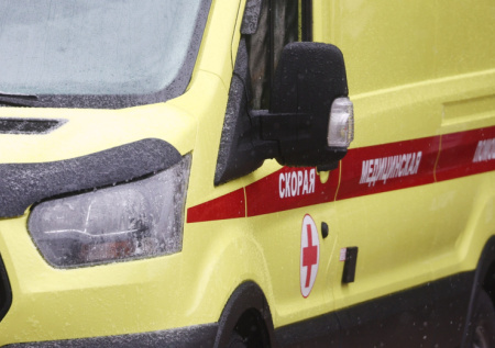 Сильный пожар в многоэтажке в центре Москвы унес жизнь одного человека