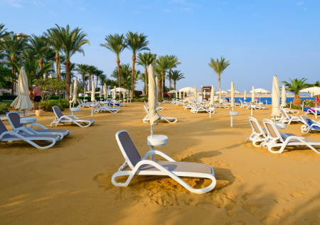 В РСТ рассказали, куда российские туристы поедут в апреле вместо Дубая