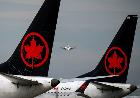 Страшные кадры с кровавой аварией в аэропорту опубликовали в Сети