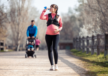 Врач ответила, сколько шагов в день надо пройти для снижения риска инфаркта