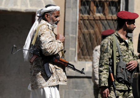 Хуситы открестились от Ирана в войне с США