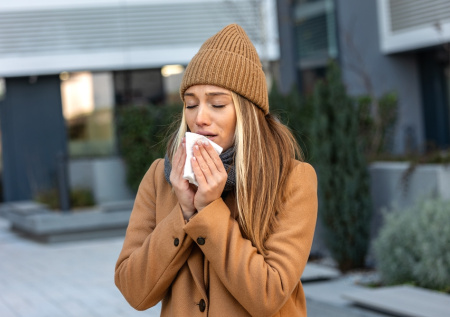 Врач напомнил, как действовать при аллергическом приступе