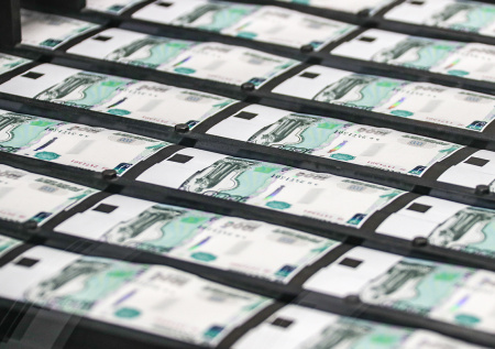 Челябинские школьницы сделали мошенников богаче на 10 млн рублей