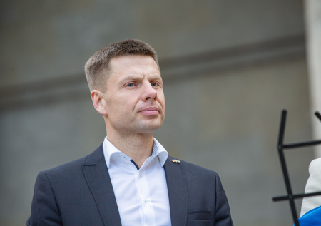 В правительственном квартале Киева заметили множество людей в камуфляже