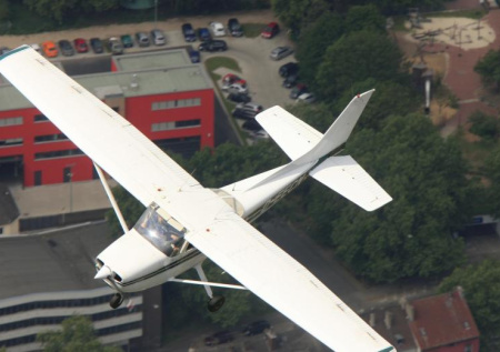 Число жертв авиакатастрофы в Колумбии резко увеличилось