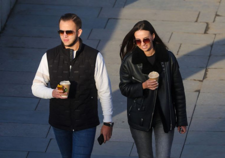 Майское тепло и опасность на дорогах: погода в Москве и СПб 24 марта