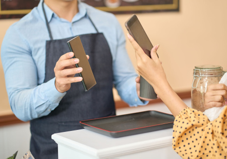 ФНС сможет отслеживать банковские переводы физлиц: для чего, кого коснется