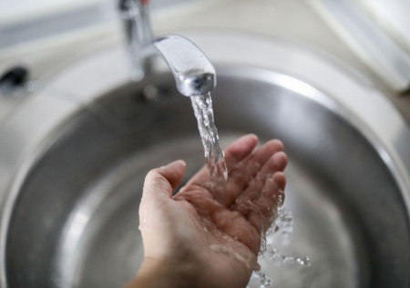 Россиянам назвали необычный способ экономить холодную воду