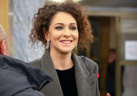 Биография, личная жизнь, критика СВО: как живет Ксения Раппопорт