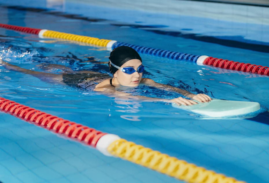 Можно ли научиться плавать самому
