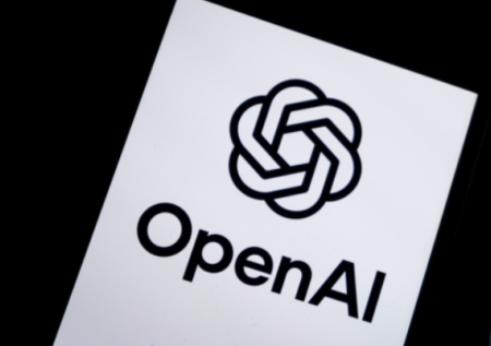 Компания OpenAI заявила о закрытии одной из своих нейросетей
