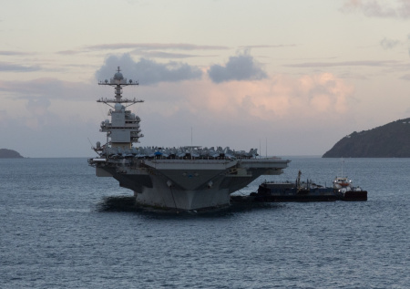 После пожара на самом дорогом авианосце США вскрылись шокирующие детали