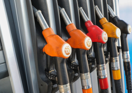 В Госдуме оценили вероятность роста цен на бензин в мире