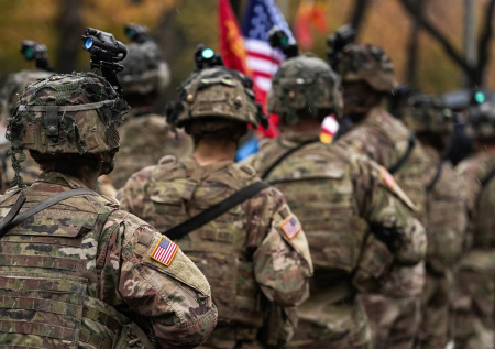 Названа цель сообщений о планах США отправить 3 тыс. десантников в Иран