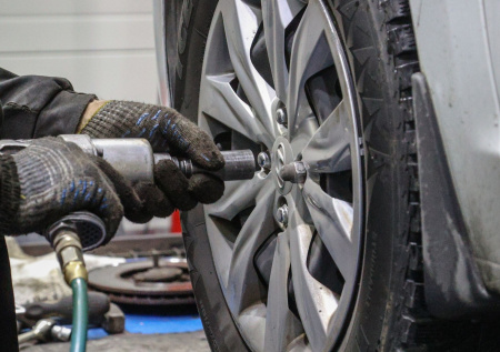 Своя шиномонтажка в гараже: какие бумаги и инструменты нужны для бизнеса