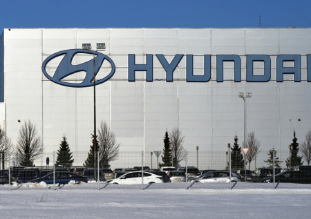 Бывший завод Hyundai задолжал клиентке почти 8 млн рублей из-за ковриков