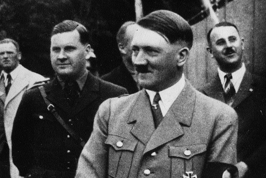 Адольф Гитлер