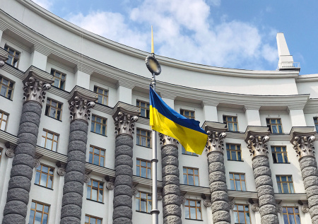 Киев смягчил позицию по поездкам украинцев в Венгрию