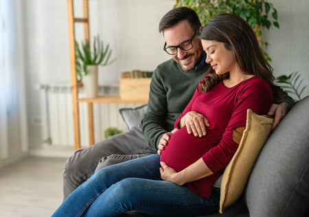 HR-эксперт оценил идею запрета увольнять сотрудников с беременными женами