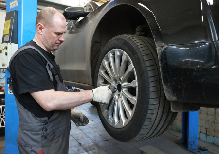 Жуткий повод разозлить гаишника: надо ли бояться штрафа за зимнюю резину?