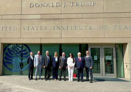 В США стартовали переговоры с участием депутатов