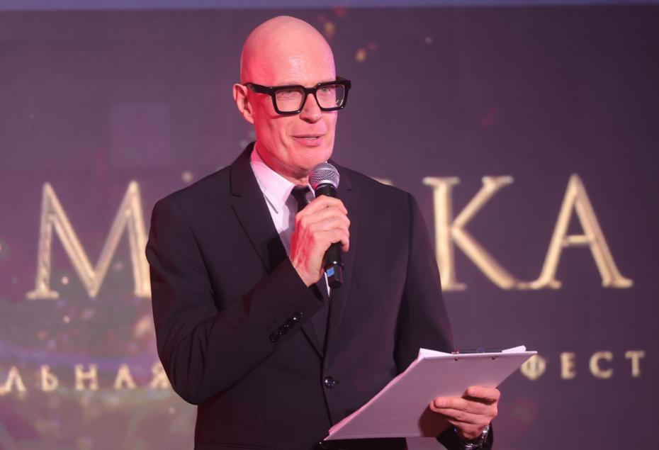 Телеведущий Вадим Верник на церемонии вручения премий «Золотая маска»