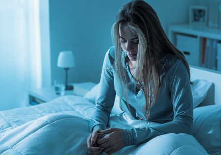 Сомнолог ответила, что делать при весенней бессоннице