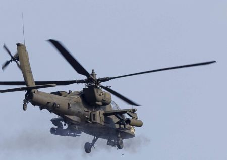 Военный вертолет едва не столкнулся с пассажирским самолетом в США