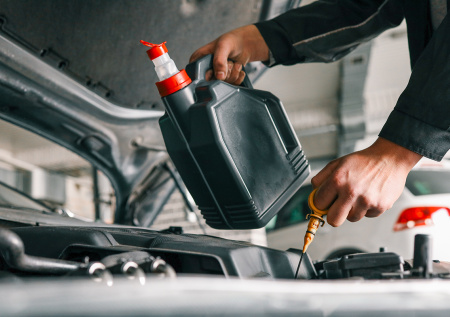 Эксперт рассказал, почему в китайских машинах надо часто менять масло