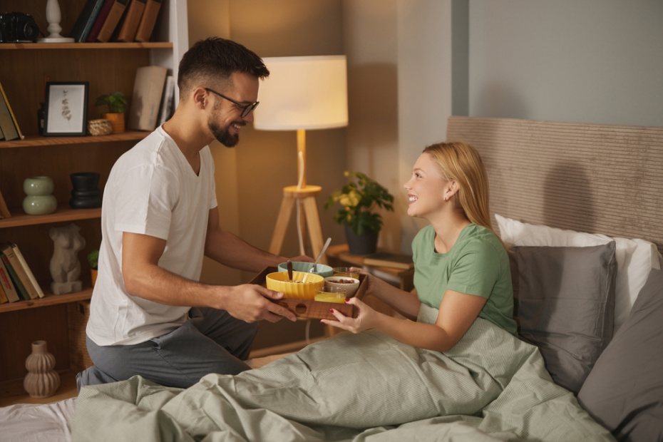 Гороскоп на апрель-2026 для Водолея: как превратить робость в успех