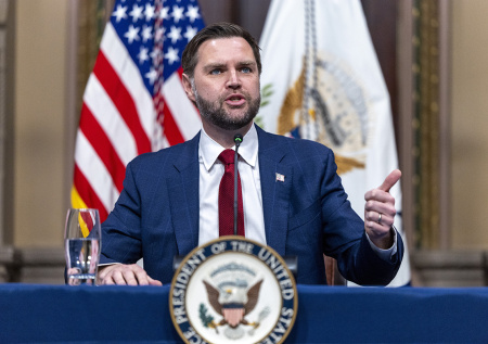 Вэнс указал на примерный срок окончания операции США в Иране