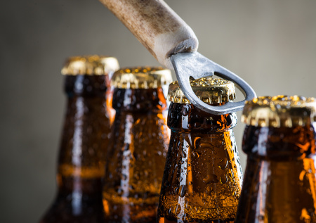 «Минздрав не видит»: пиво отказались возвращать на российские стадионы