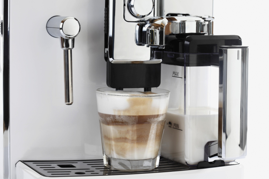 Для любителей кофе с молоком: капучинатор — встроенный или отдельный