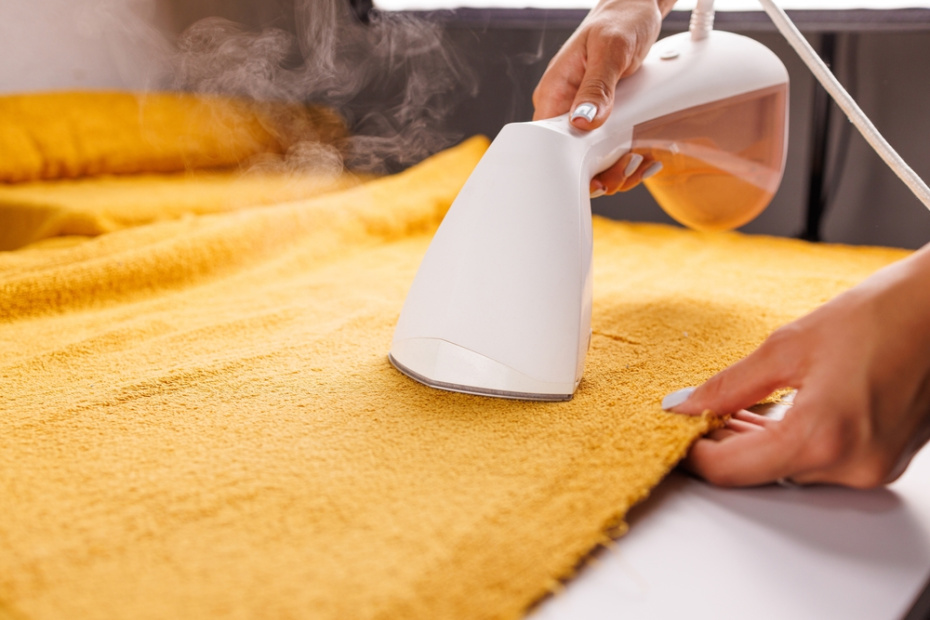 Как выбрать отпариватель: ручной или напольный — что лучше для дома