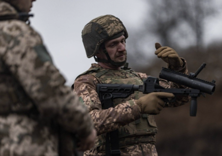 Поразили шесть БМП, орудия и живую силу ВСУ: успехи ВС РФ к утру 28 марта