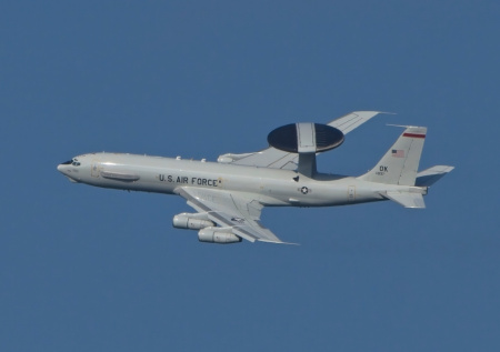 КСИР заявил об уничтожении американского самолета-радара E-3