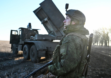 Массовый налет на поезда, атака «Кинжалами»: удары по Украине 29 марта