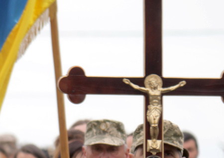 Киев обдумывает перезахоронение Бандеры на Украине