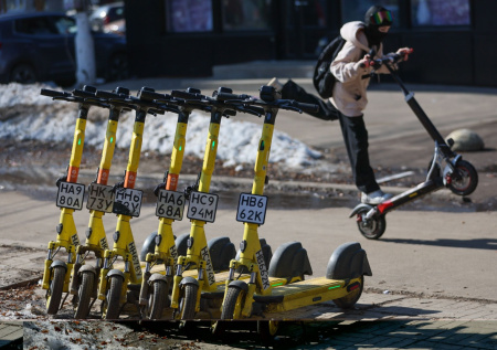 В России ввели ГОСТ на регистрационные знаки для электросамокатов