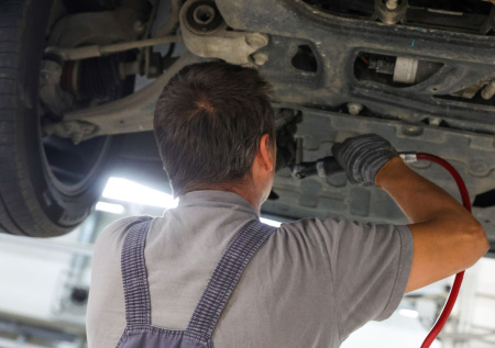 Автомеханик продал Mercedes клиента ради спасения онкобольного дедушки