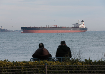 Стало известно, как США будут решать судьбу танкеров с нефтью для Кубы