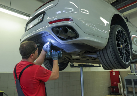 Эксперт назвал новую проблему в поставках запчастей для авто из Китая