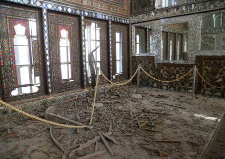 Появились кадры разрушений в охраняемом ЮНЕСКО дворце в Тегеране