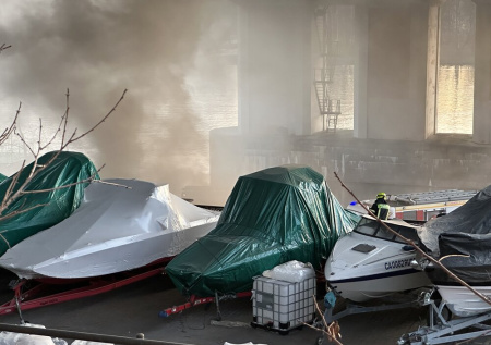 Раскрыта причина пожара в московском яхт-клубе