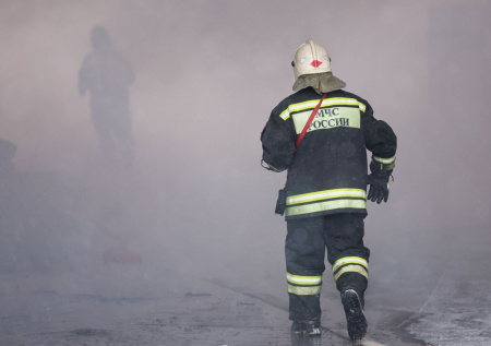 Стало известно, где начался пожар на заводе в Нижнекамске