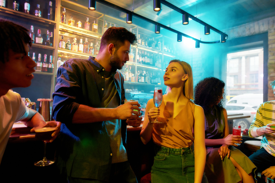 Гороскоп на 1 апреля: Весам просить помощи, а Скорпионам проверять друзей