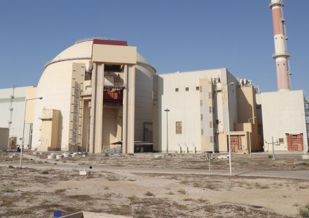 «Это игра с огнем»: посол России в Иране о ситуации вокруг АЭС «Бушер»